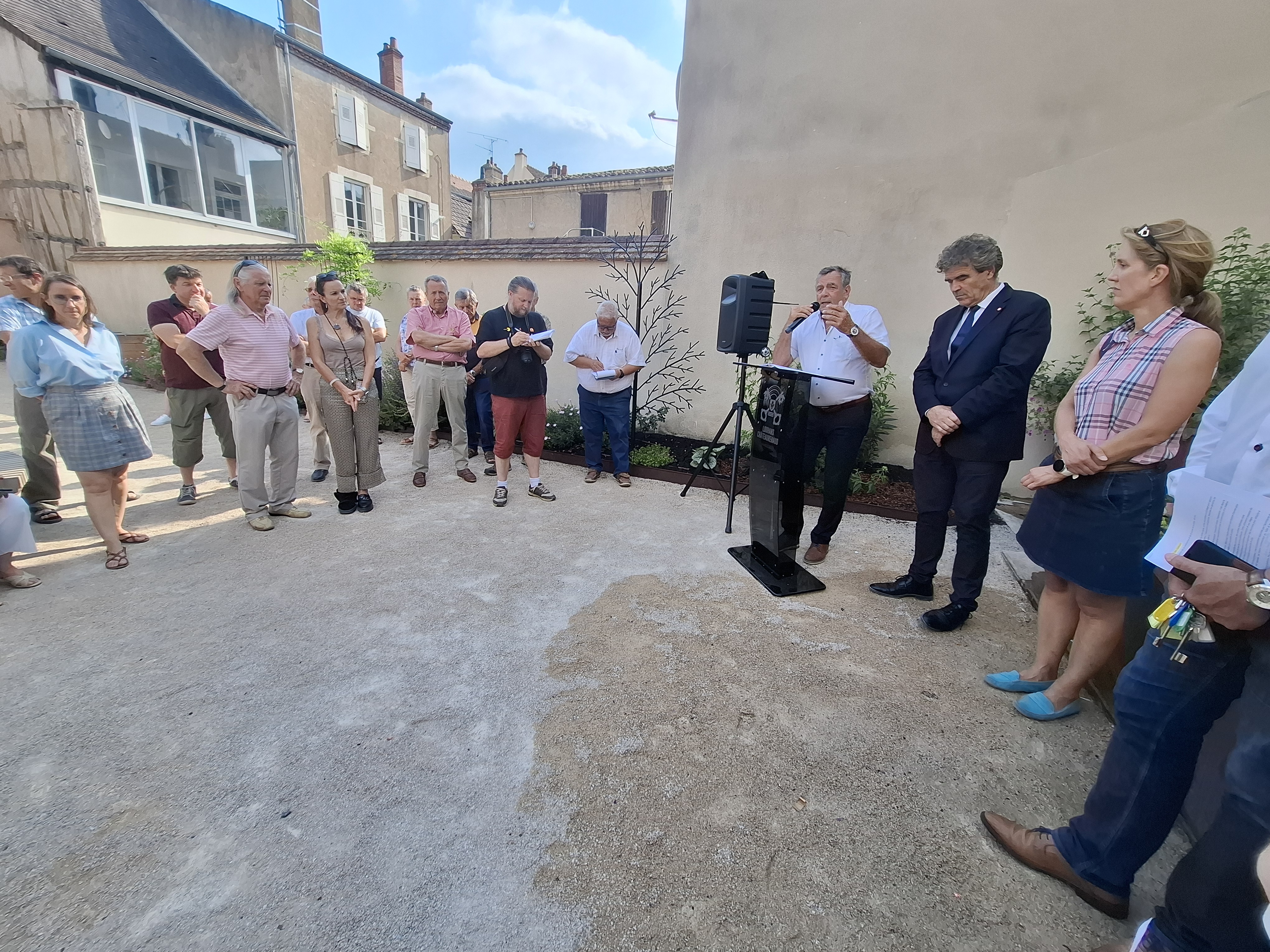 Conference publique inauguration cour visites theatre 1